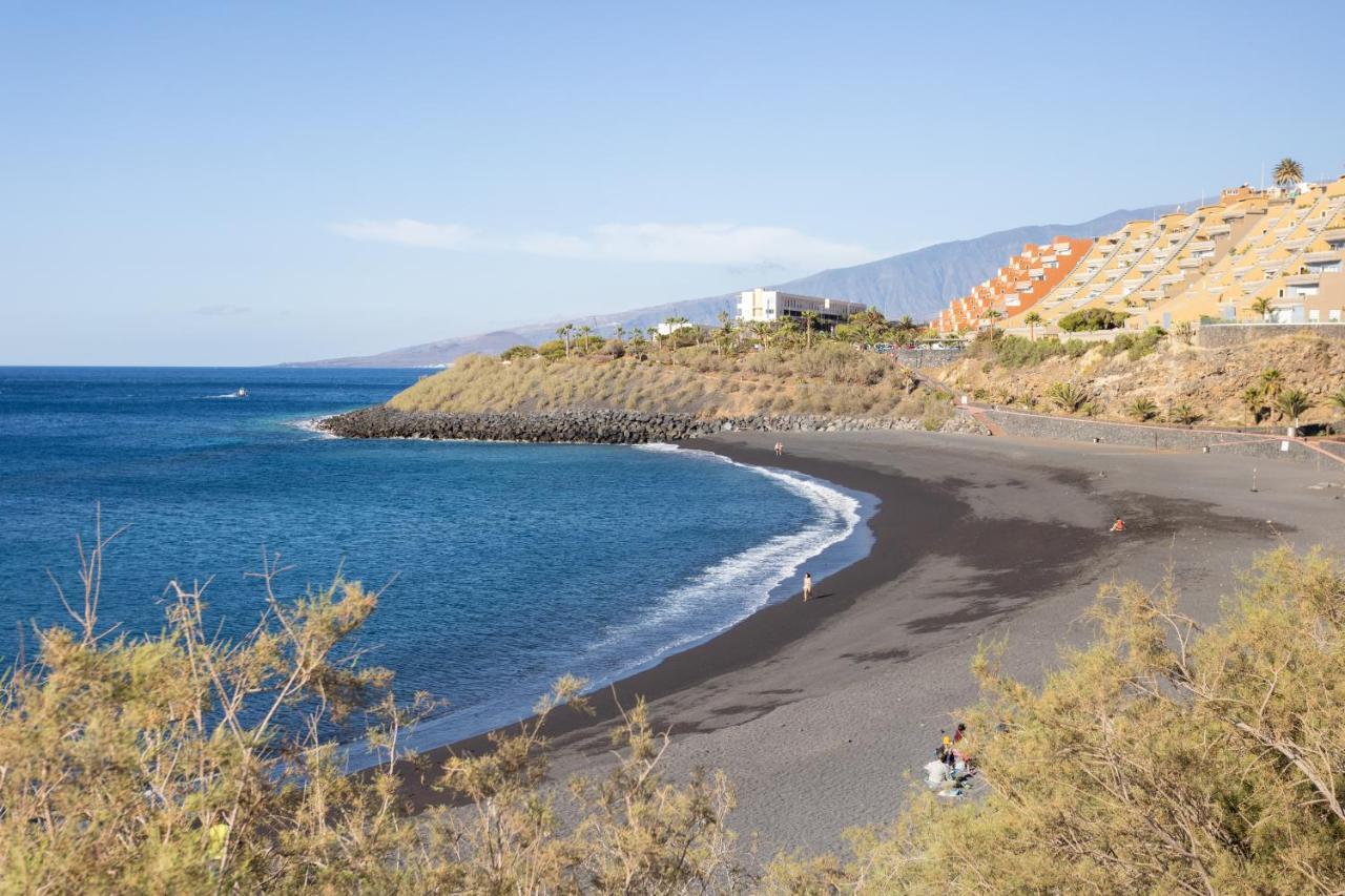 Home2Book Comfy Beachfront Radazul Kültér fotó